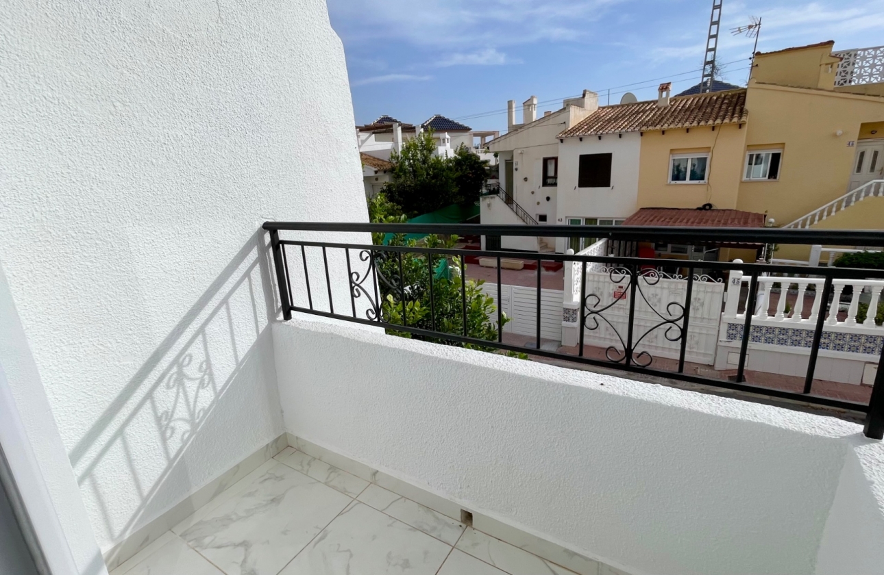 Resale - House - Torrevieja - Los Balcones