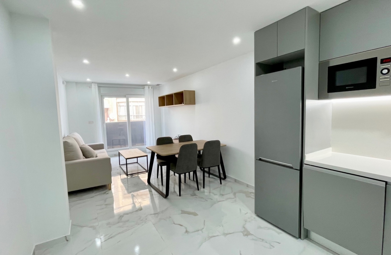 Resale - Apartment / flat - Torrevieja - Centro