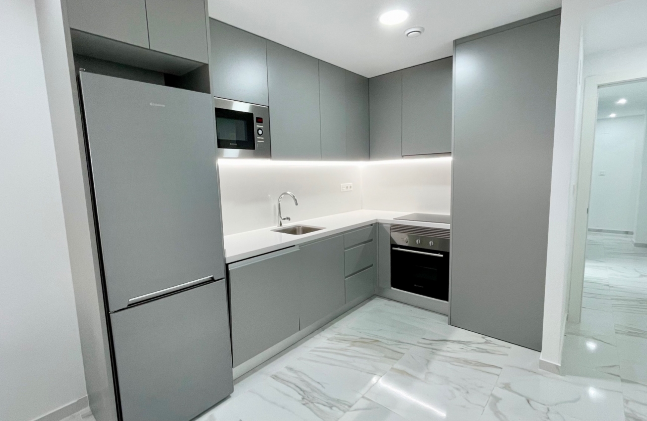 Resale - Apartment / flat - Torrevieja - Centro