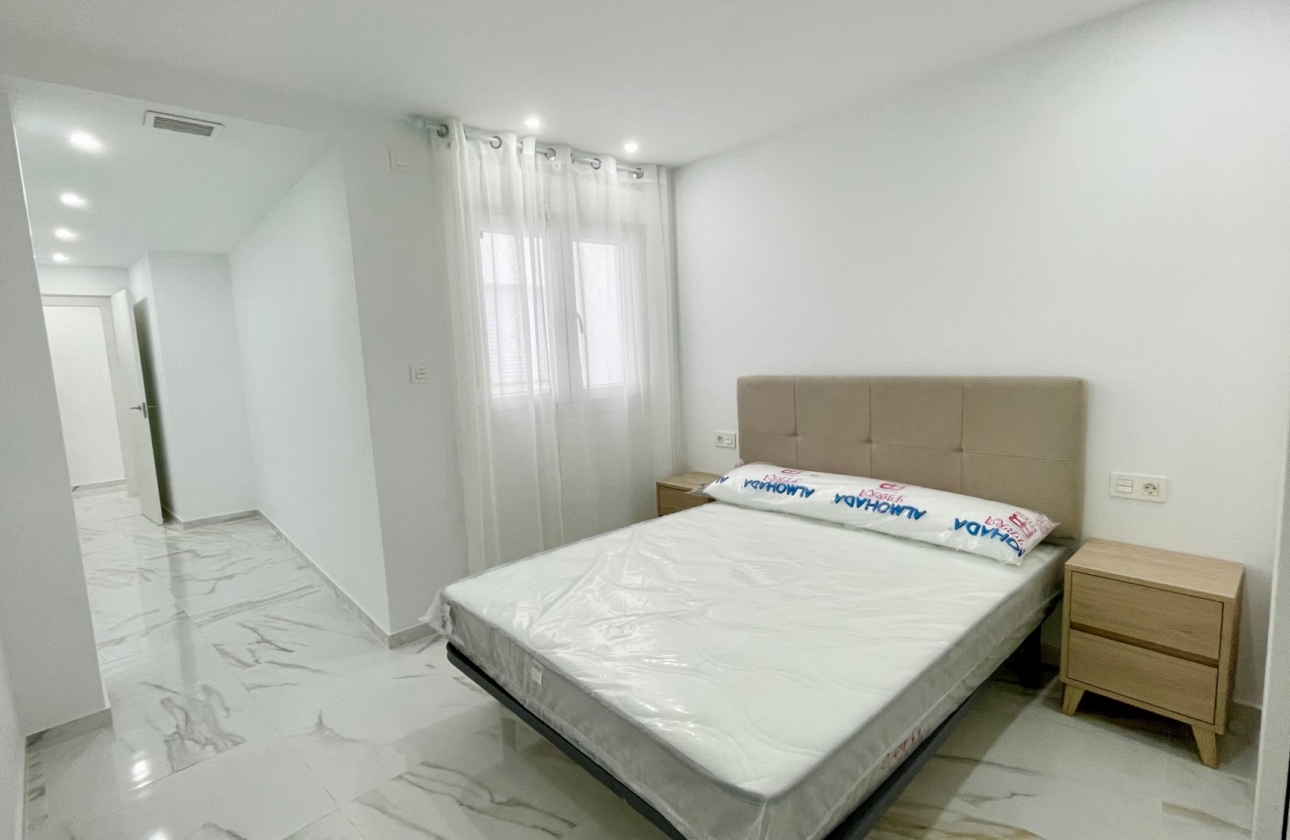 Resale - Apartment / flat - Torrevieja - Centro