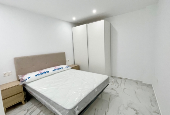 Resale - Apartment / flat - Torrevieja - Centro