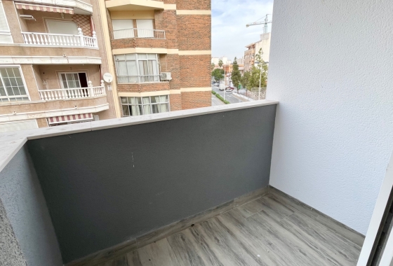 Resale - Apartment / flat - Torrevieja - Centro