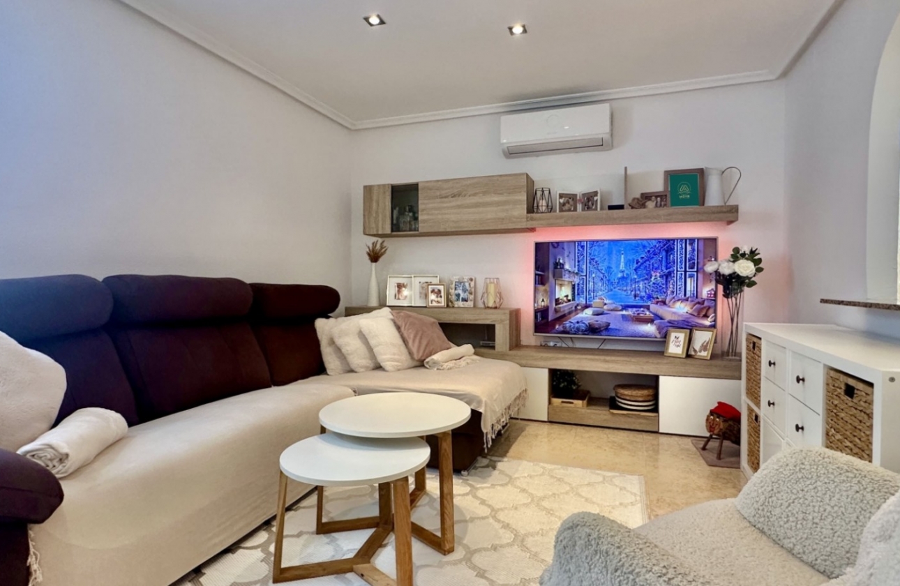 Resale - House - Orihuela Costa - La Florida