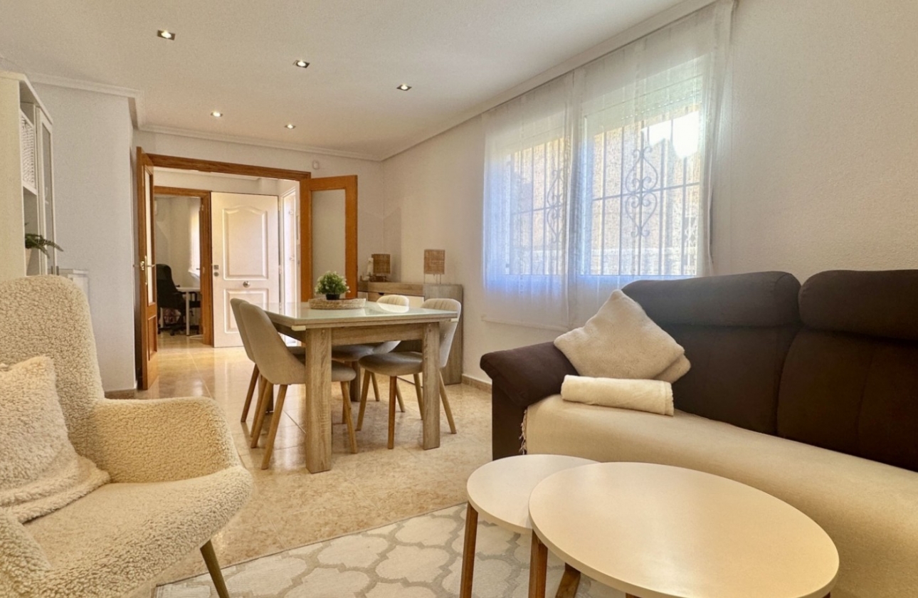 Resale - House - Orihuela Costa - La Florida