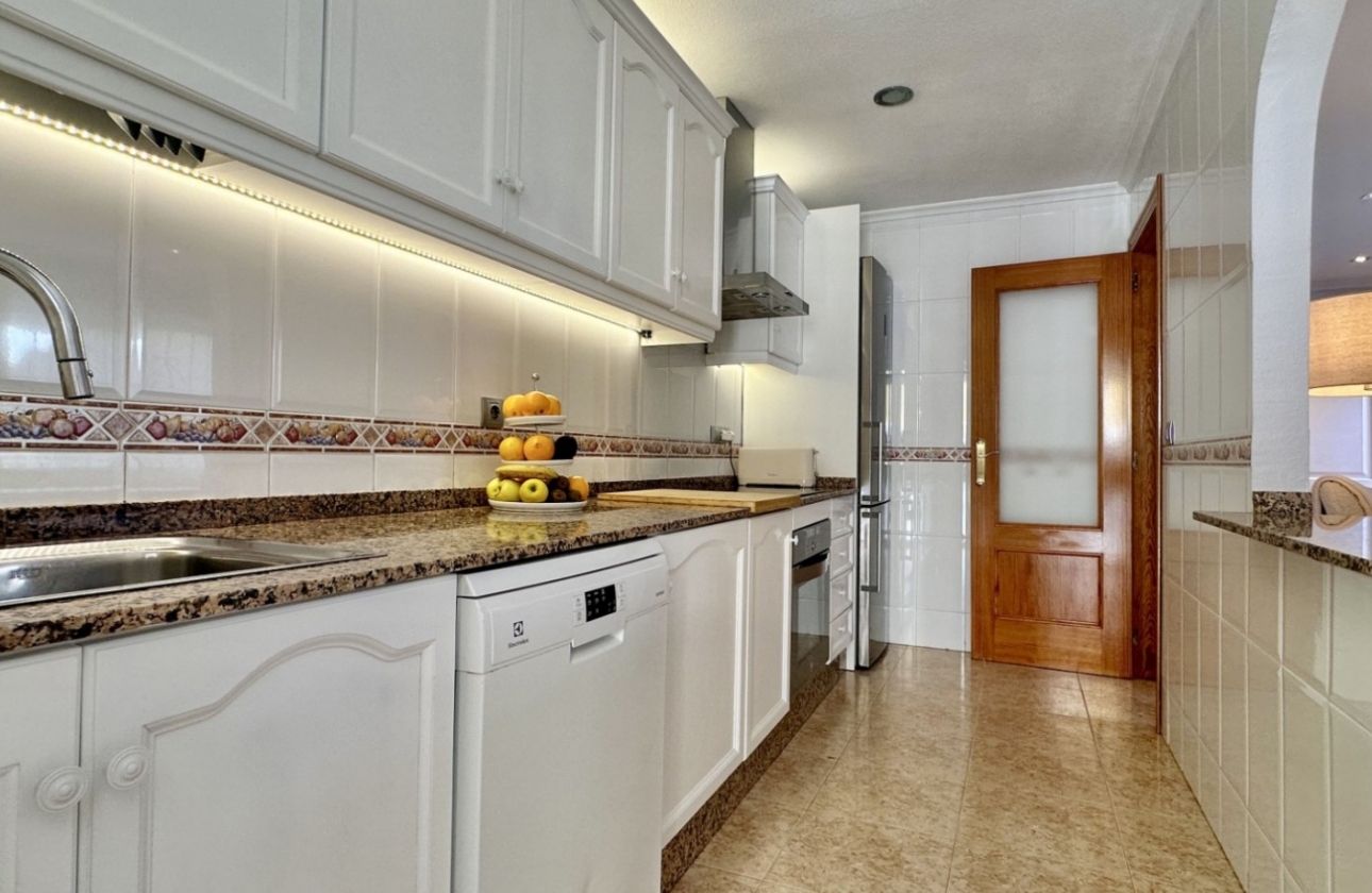 Resale - House - Orihuela Costa - La Florida