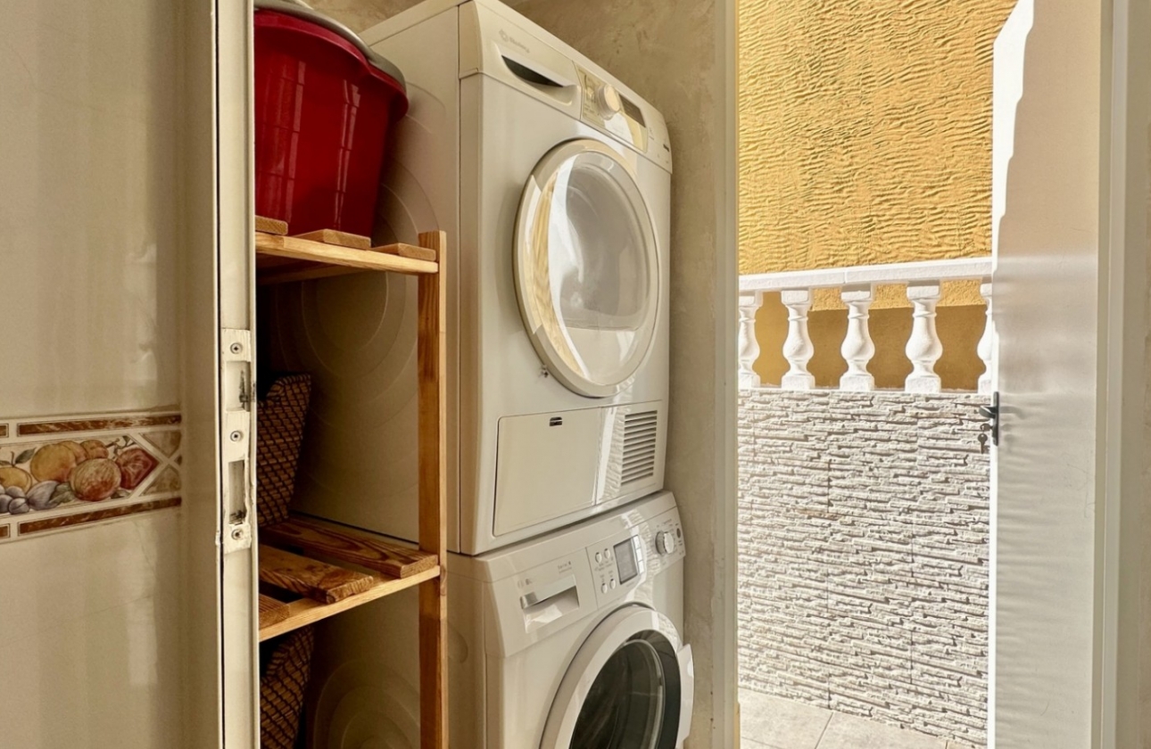 Resale - House - Orihuela Costa - La Florida