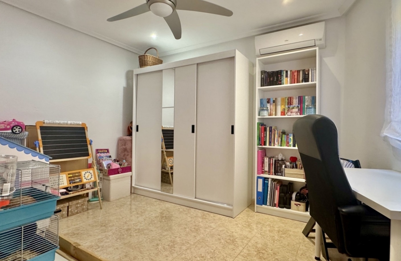 Resale - House - Orihuela Costa - La Florida