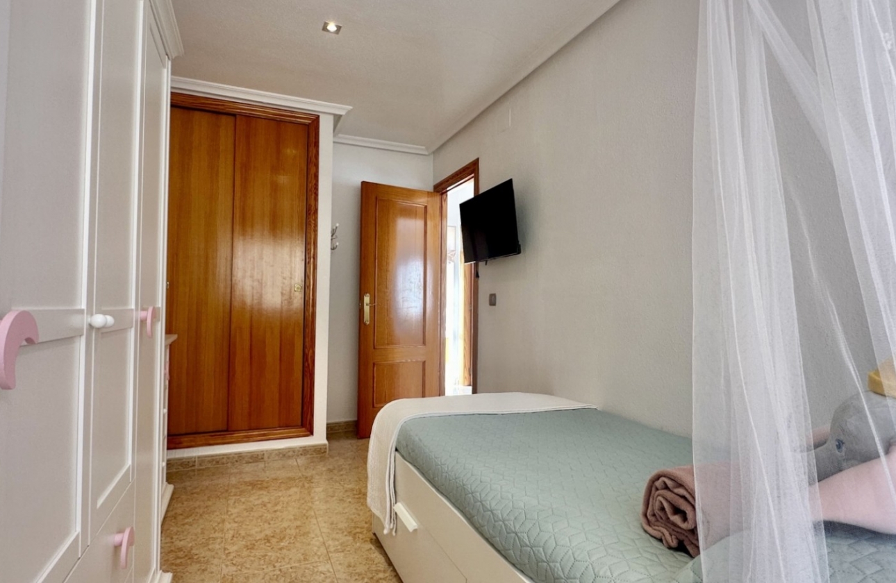 Resale - House - Orihuela Costa - La Florida