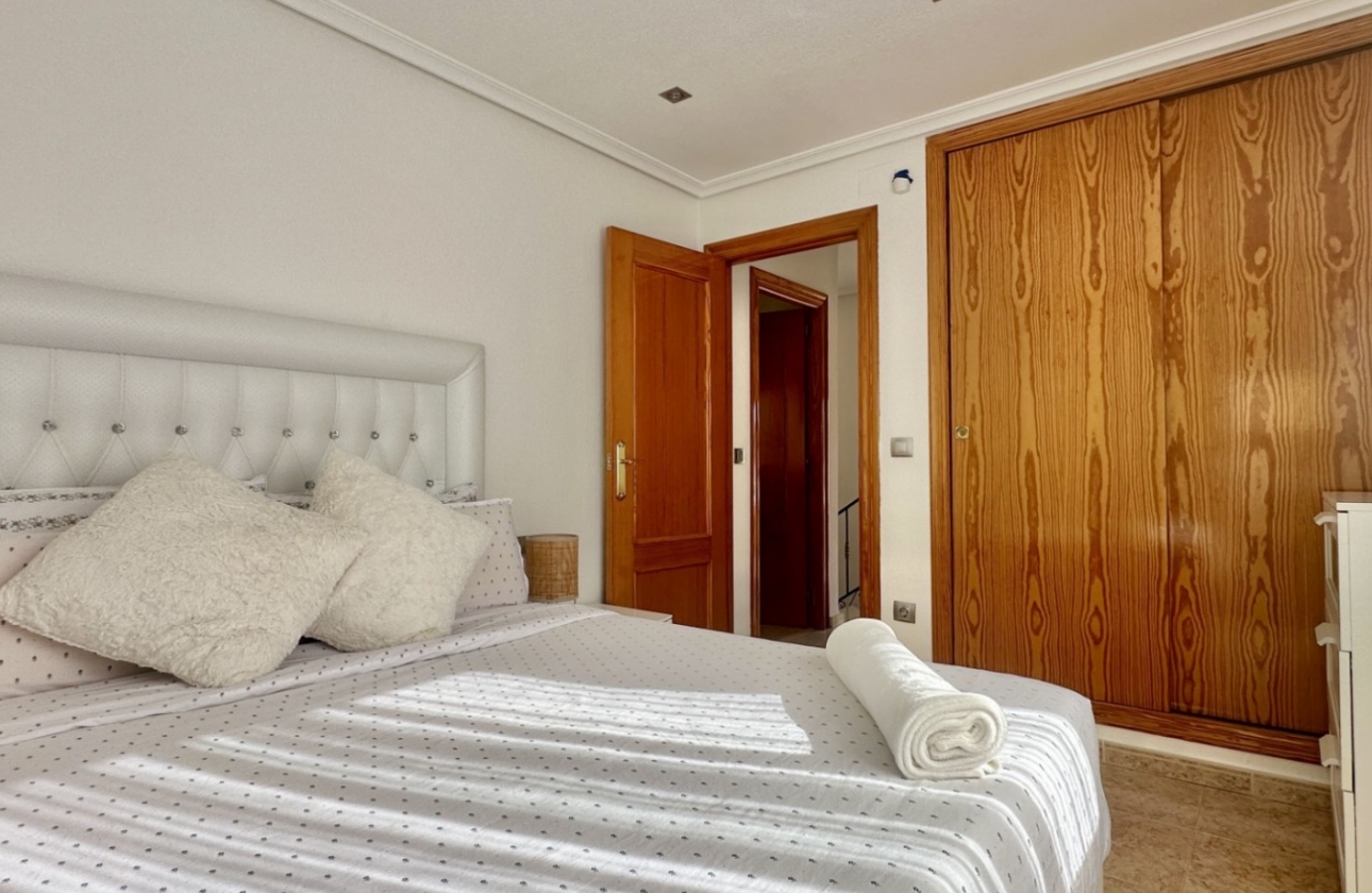 Resale - House - Orihuela Costa - La Florida