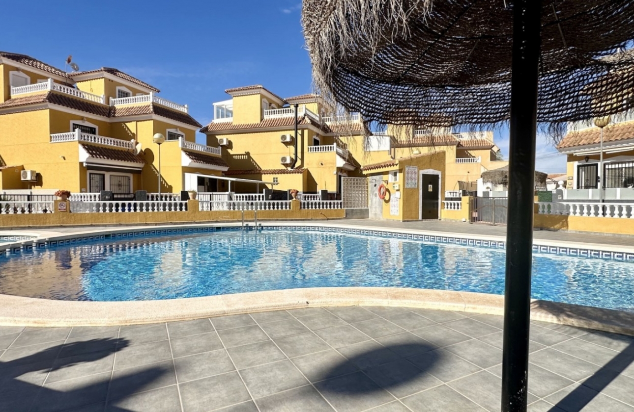 Resale - House - Orihuela Costa - La Florida