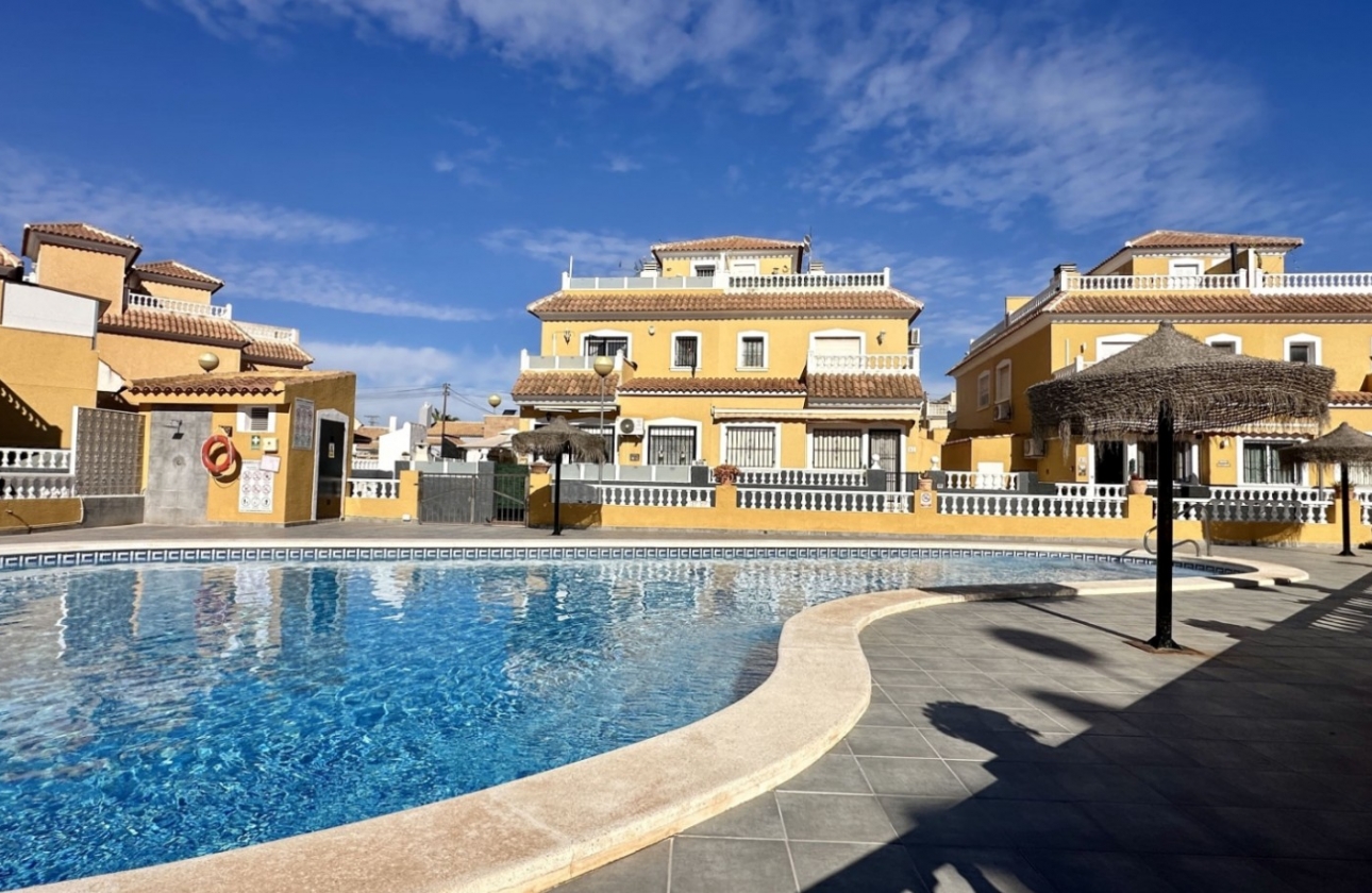 Resale - House - Orihuela Costa - La Florida