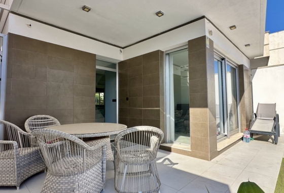 Revente - Villa - Orihuela Costa - Lomas de Cabo Roig