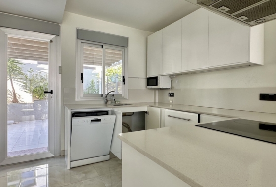 Revente - Villa - Orihuela Costa - Lomas de Cabo Roig