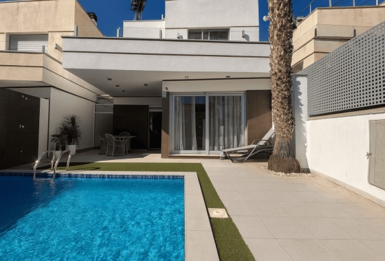 Revente - Villa - Orihuela Costa - Lomas de Cabo Roig