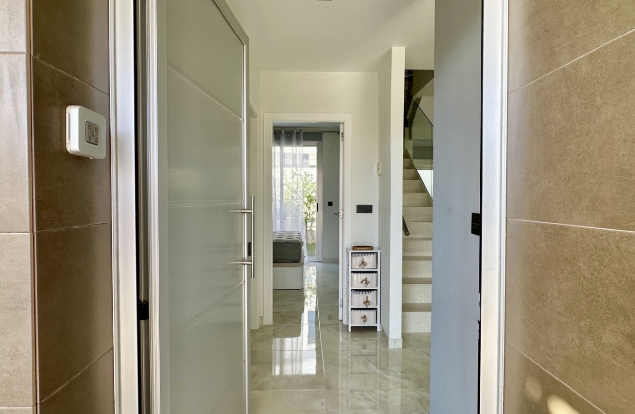 Revente - Villa - Orihuela Costa - Lomas de Cabo Roig