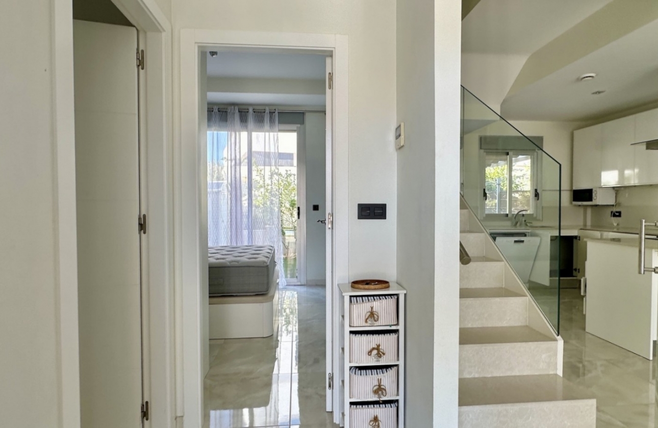 Revente - Villa - Orihuela Costa - Lomas de Cabo Roig