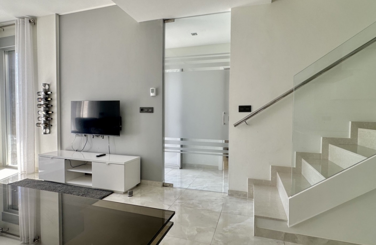 Revente - Villa - Orihuela Costa - Lomas de Cabo Roig