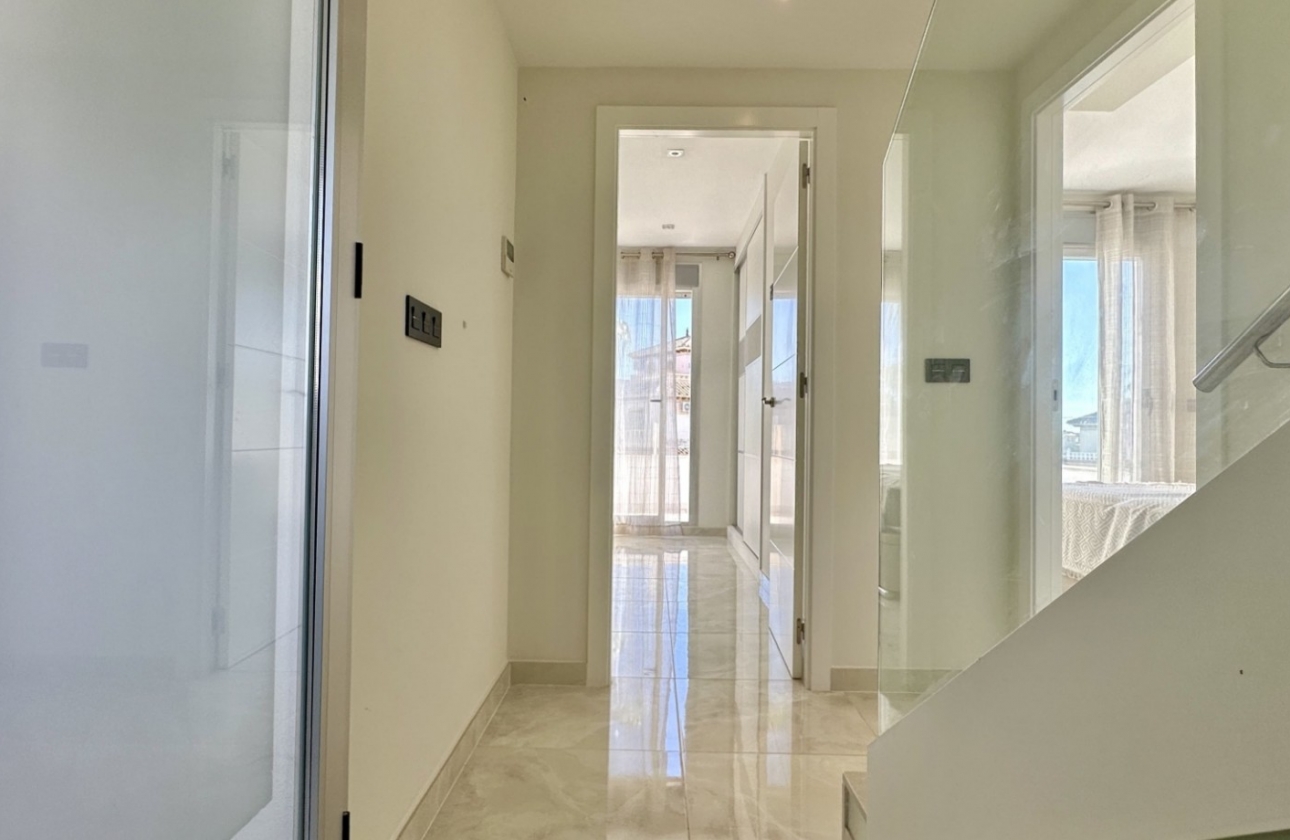 Revente - Villa - Orihuela Costa - Lomas de Cabo Roig