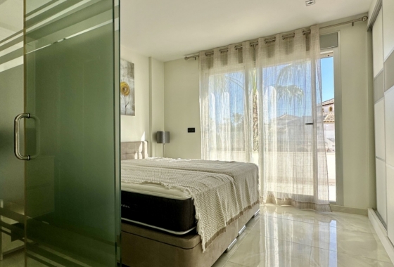 Revente - Villa - Orihuela Costa - Lomas de Cabo Roig