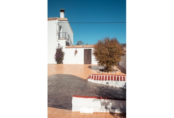 Resale - Finca / Country Property - Murcia