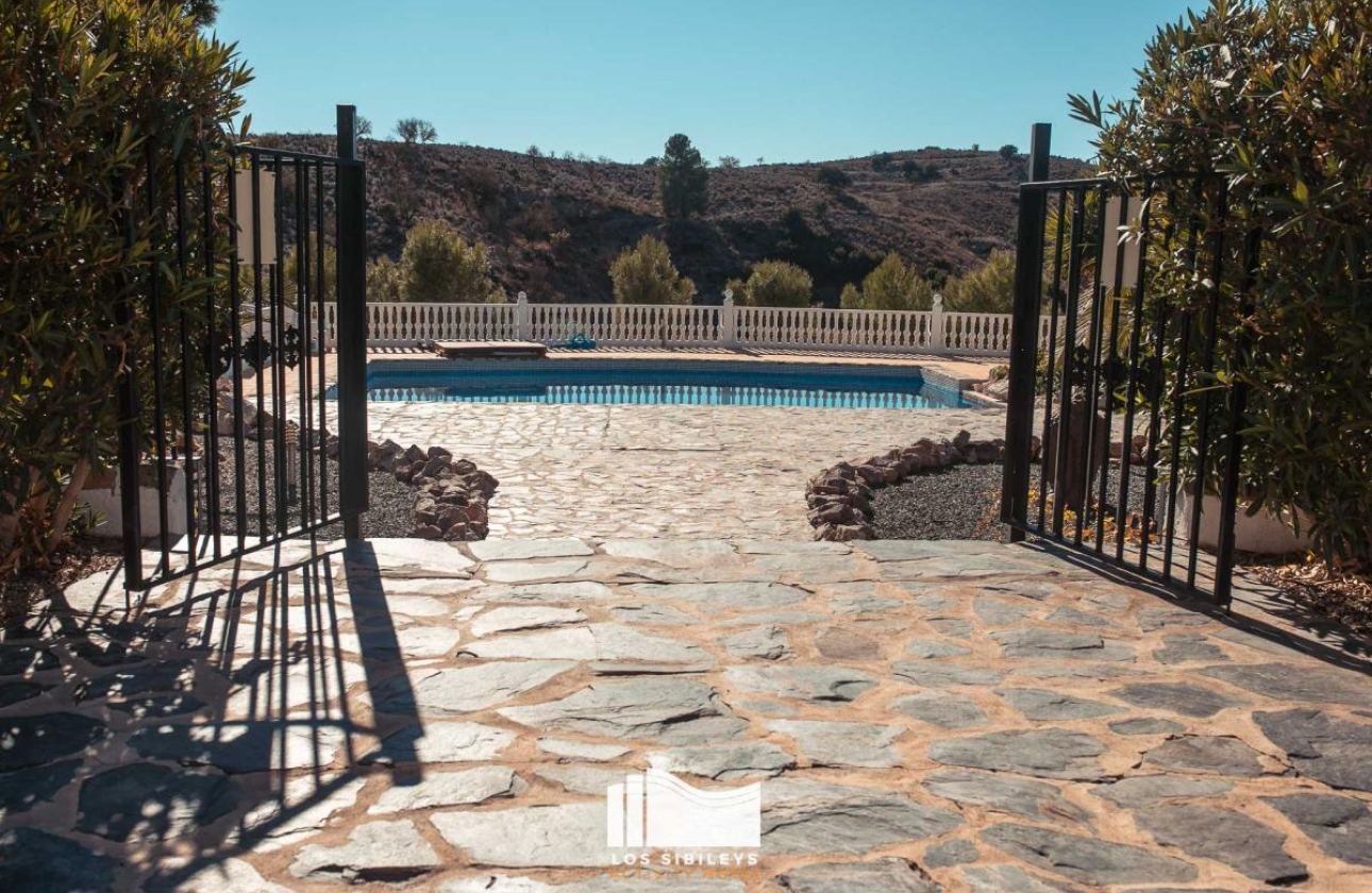 Resale - Finca / Country Property - Murcia