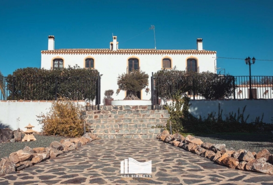 Resale - Finca / Country Property - Murcia