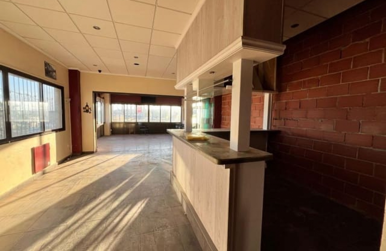 Reventa - Comercial - Orihuela Costa