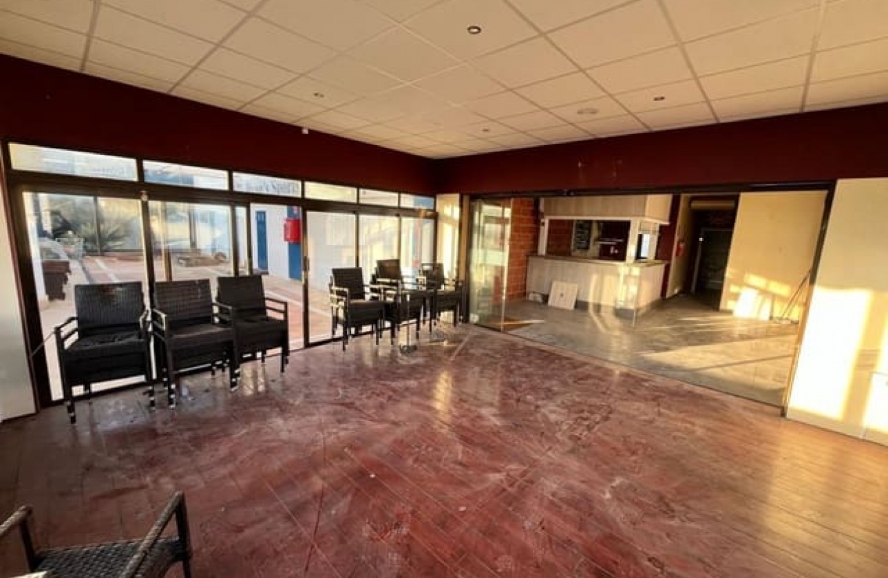 Reventa - Comercial - Orihuela Costa