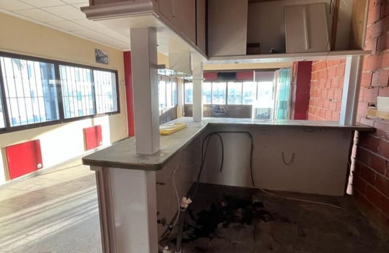 Reventa - Comercial - Orihuela Costa