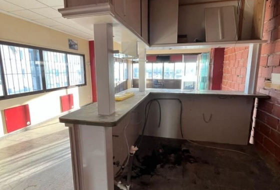 Reventa - Comercial - Orihuela Costa