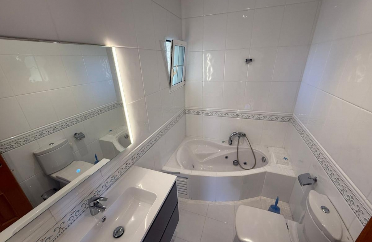 Revente - Villa - San Miguel de Salinas