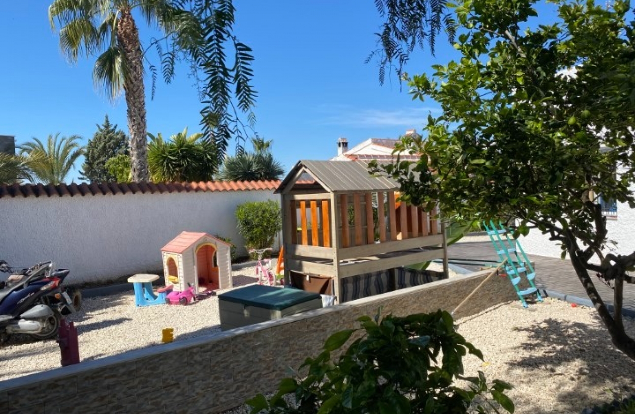 Resale - Villa - Ciudad Quesada