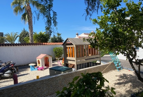 Resale - Villa - Ciudad Quesada