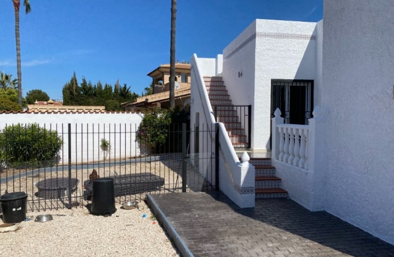 Resale - Villa - Ciudad Quesada
