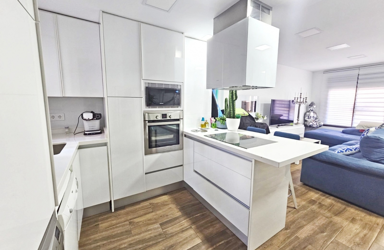 Resale - Apartment / flat - Los Alcazares - Pueblo Patrica