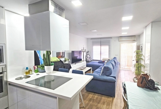 Resale - Apartment / flat - Los Alcazares - Pueblo Patrica