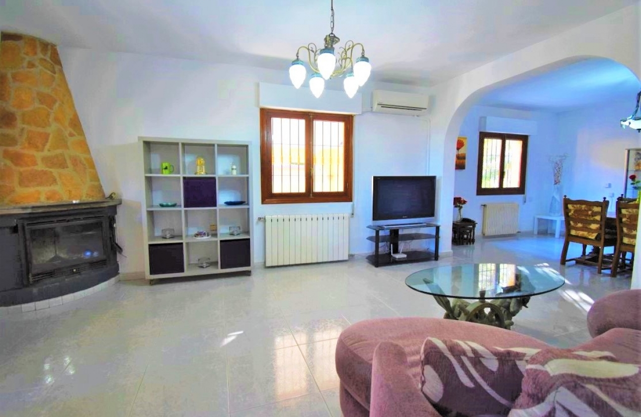 Resale - Villa - Orihuela Costa - Villamartin