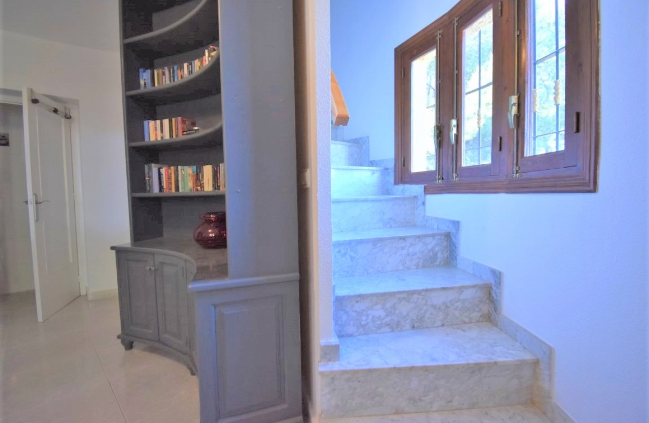 Resale - Villa - Orihuela Costa - Villamartin