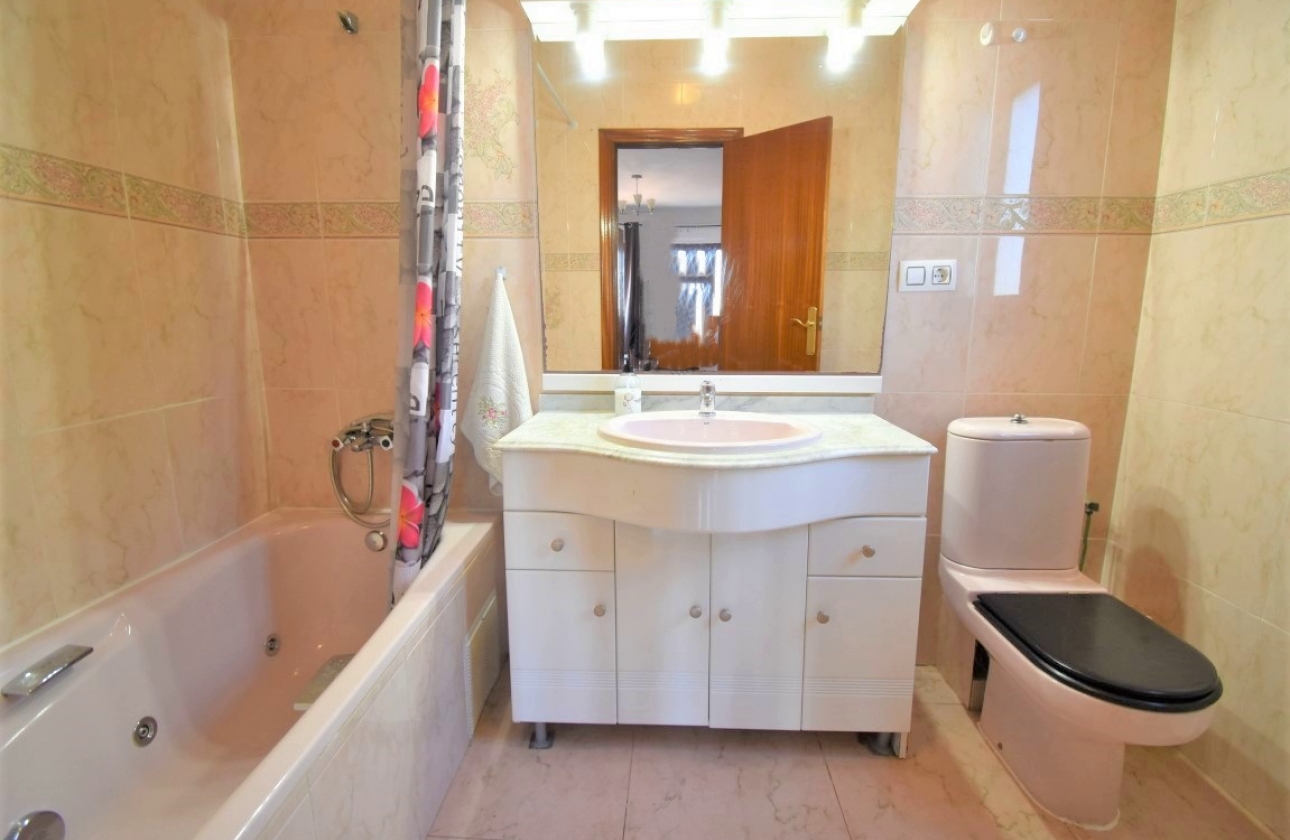 Resale - Villa - Orihuela Costa - Villamartin