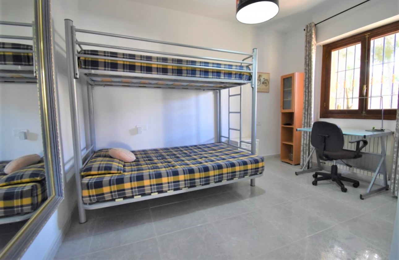 Resale - Villa - Orihuela Costa - Villamartin