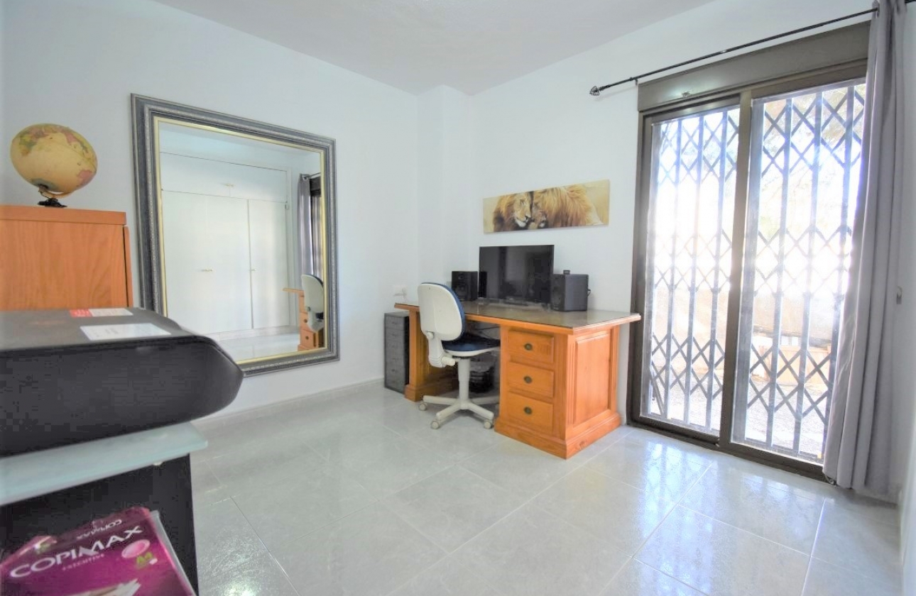 Resale - Villa - Orihuela Costa - Villamartin