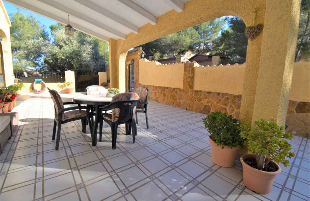 Resale - Villa - Orihuela Costa - Villamartin