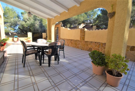 Resale - Villa - Orihuela Costa - Villamartin