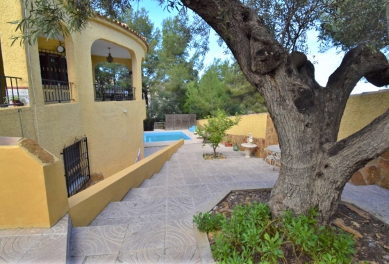 Resale - Villa - Orihuela Costa - Villamartin