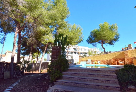 Resale - Villa - Orihuela Costa - Villamartin