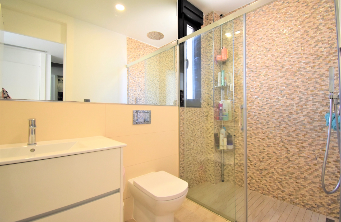 Resale - Villa - Orihuela Costa - Villamartin