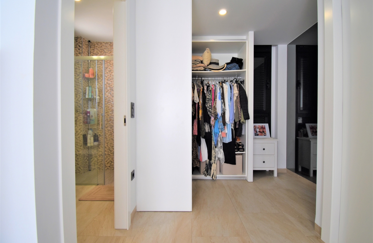 Resale - Villa - Orihuela Costa - Villamartin