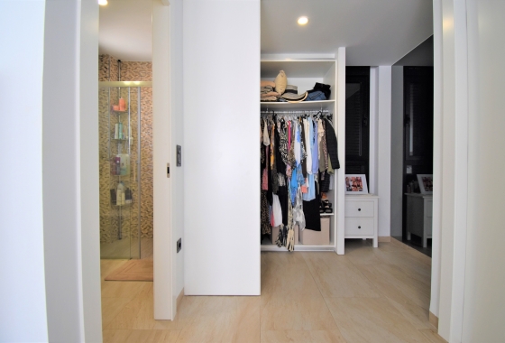 Resale - Villa - Orihuela Costa - Villamartin