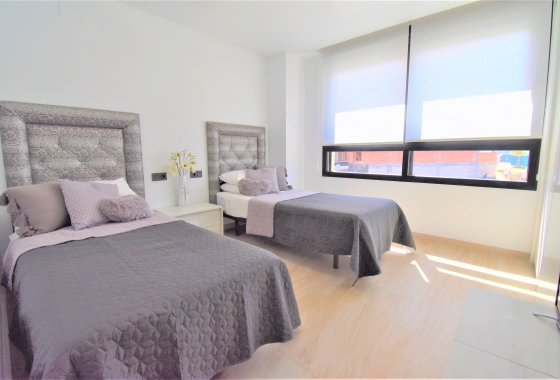 Resale - Villa - Orihuela Costa - Villamartin