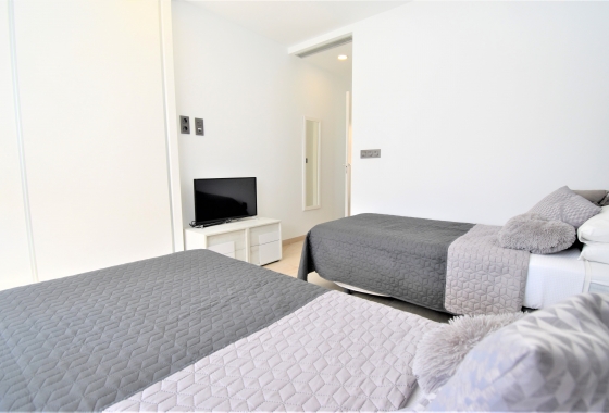 Resale - Villa - Orihuela Costa - Villamartin